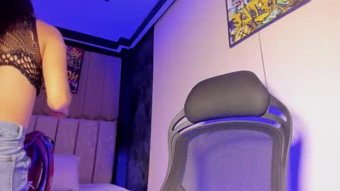 Paige online show from March 10, 8:36 pm