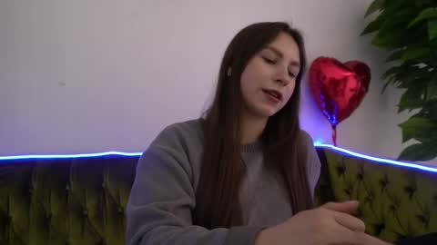 Snapshot of paigeprado chatting on February 19, 10:12 am Paige online show from February 19, 10:12 am
