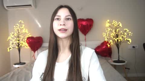 Snapshot of paigeprado chatting on March 4, 9:51 am Paige online show from March 4, 9:51 am