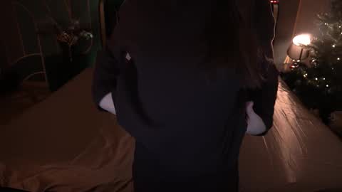 Snapshot of paigeprado chatting on December 22, 6:43 am Paige online show from December 22, 6:43 am