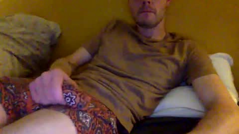 Snapshot of paintdude424 chatting on December 9, 5:18 am paintdude424 online show from December 9, 5:18 am