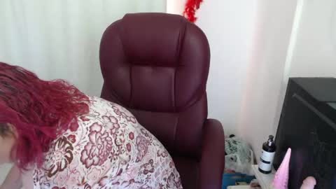 paiper online show from April 12, 2:55 pm