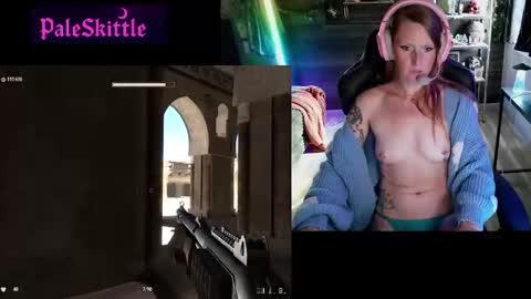 Snapshot of paleskittle chatting on September 28, 11:43 pm Pale Skittle online show from September 28, 11:43 pm