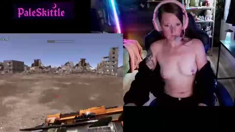 Snapshot of paleskittle chatting on September 30, 9:53 pm Pale Skittle online show from September 30, 9:53 pm