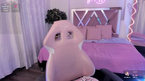 palmerfox_tay online show from January 14, 2:43 pm