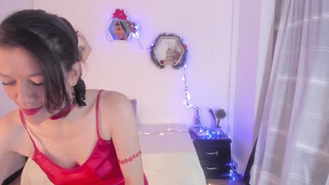 Paloma  online show from December 31, 8:02 pm