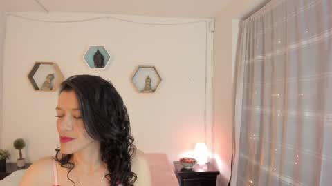 Paloma  online show from September 18, 9:06 pm