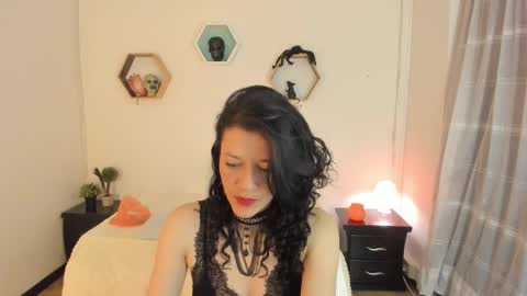 Paloma  online show from October 16, 9:27 pm