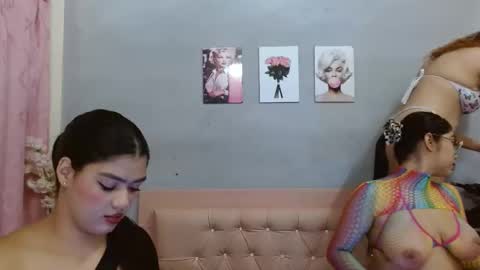 pamela_adlon online show from April 7, 1:33 pm