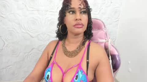 Snapshot of pamela_guzmaan_ chatting on February 27, 6:20 pm PAMELA online show from February 27, 6:20 pm