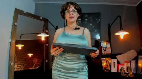 pamela_mature41 online show from April 18, 2:37 am