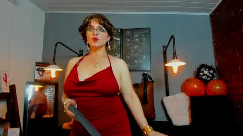 Snapshot of pamela_mature41 chatting on May 6, 2:19 am pamela_mature41 online show from May 6, 2:19 am