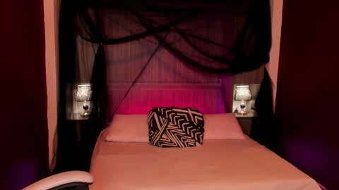  P A M  online show from November 25, 4:23 am