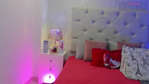 TELL ME PAMELLA AND GIVE ME A GOOD GRADE ITS IMPORTANT online show from February 11, 12:32 pm