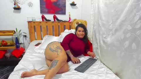 Snapshot of pamelaruiizz3 chatting on February 25, 9:02 pm Pamela online show from February 25, 9:02 pm