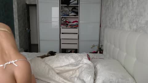 Pamella online show from December 8, 5:18 am