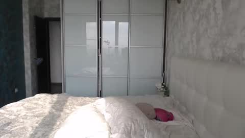 Pamella online show from September 21, 8:05 am