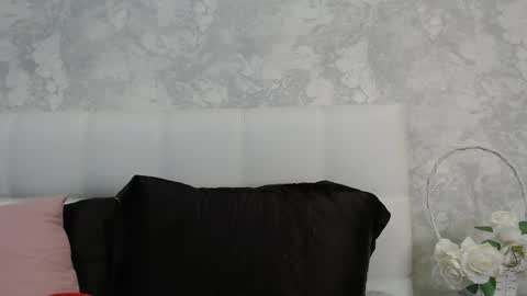 Pamella online show from September 28, 7:30 pm