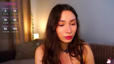 daniella online show from March 20, 8:08 am