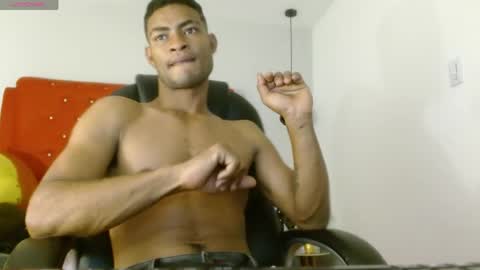 pandablack18 online show from May 29, 2:20 am