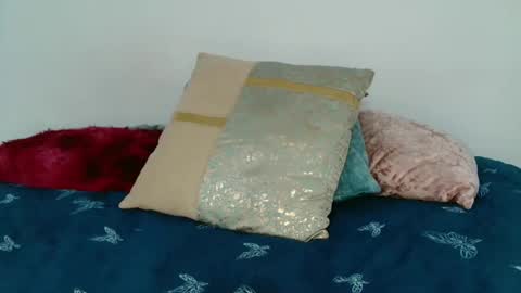 pandora_gu1 online show from November 30, 6:34 pm