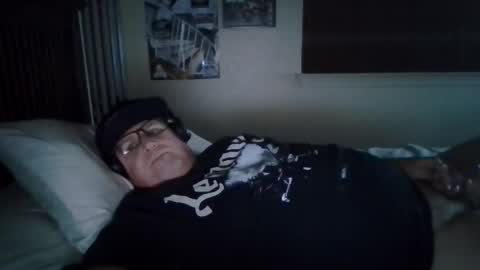 panos online show from May 18, 4:18 am
