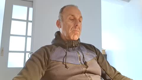 pansak1973 online show from November 23, 12:38 pm