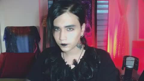 In bio online show from November 14, 6:45 am