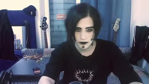 In bio online show from June 25, 1:27 am