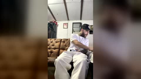 panthers_room online show from March 9, 8:40 am