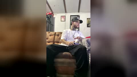 panthers_room online show from March 21, 7:46 am