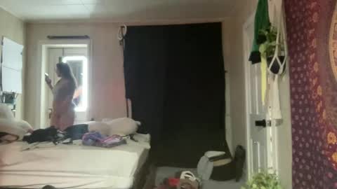 Pantiesofthefae online show from March 4, 12:18 am