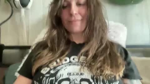 Snapshot of pantiesofthefae chatting on January 5, 5:27 pm Pantiesofthefae online show from January 5, 5:27 pm