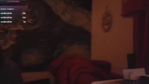 PantsLessTraveler online show from December 17, 11:39 am