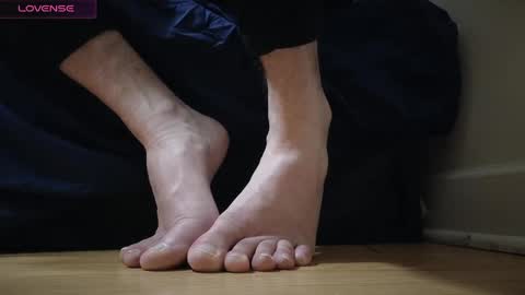 PantsLessTraveler online show from December 23, 3:50 am