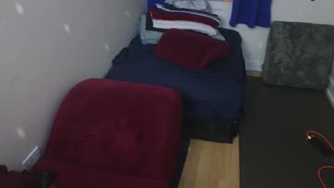 PantsLessTraveler online show from February 25, 10:29 pm