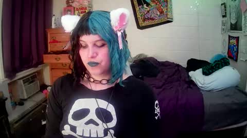 Snapshot of pantygirl929135 chatting on April 6, 2:20 am Princess online show from April 6, 2:20 am