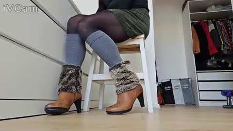 pantyhose_ggggg online show from April 1, 11:22 am