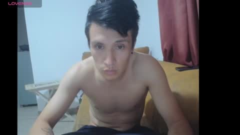 Snapshot of paola_alexander chatting on February 25, 4:46 am paola y alexander online show from February 25, 4:46 am