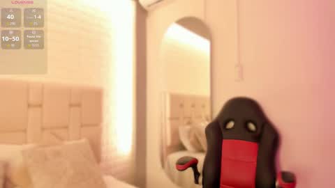 P A O L A  online show from February 26, 12:37 pm