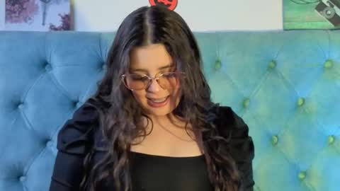 Snapshot of paola_lyon chatting on October 21, 7:14 pm Paola Lyon online show from October 21, 7:14 pm