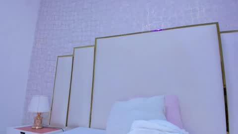 Snapshot of paolaa_rodriguez chatting on October 21, 11:33 am Paola online show from October 21, 11:33 am