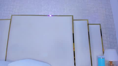 Paola  online show from November 15, 11:40 am