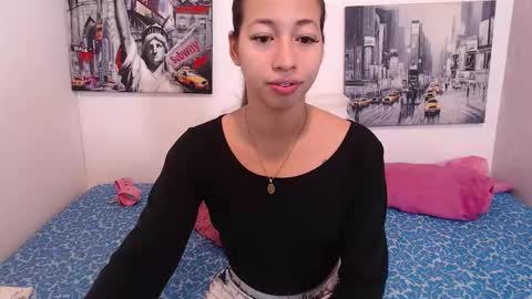 Snapshot of paolabotero chatting on March 19, 11:14 am Paola online show from March 19, 11:14 am