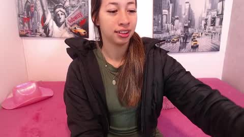 Snapshot of paolabotero chatting on April 10, 11:15 am Paola online show from April 10, 11:15 am