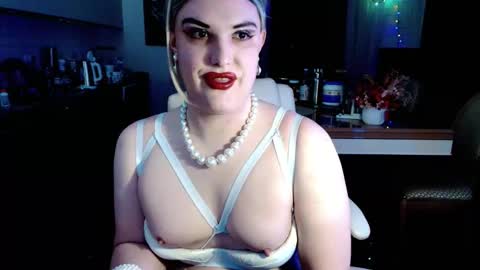 Sarina Williams online show from April 14, 12:55 pm