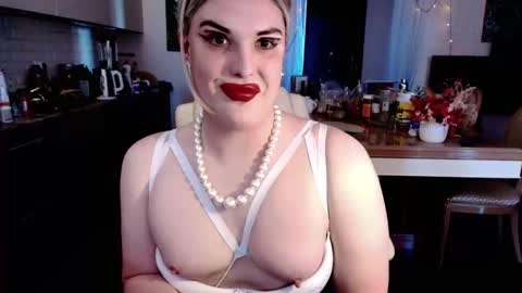 Sarina Williams online show from May 16, 10:36 am