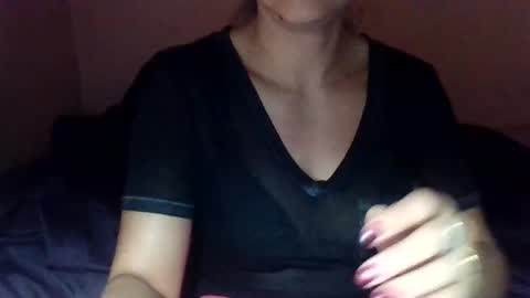 Snapshot of paolamz10 chatting on December 17, 2:39 am paolamz10 online show from December 17, 2:39 am