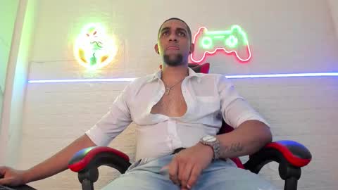 Paolo online show from December 1, 4:23 pm