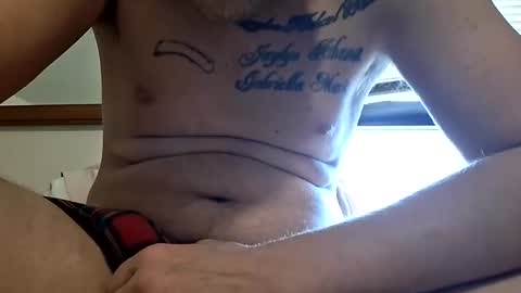 papapfouts online show from April 9, 8:03 pm